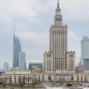 Golden By Renters , Warszawa Polska